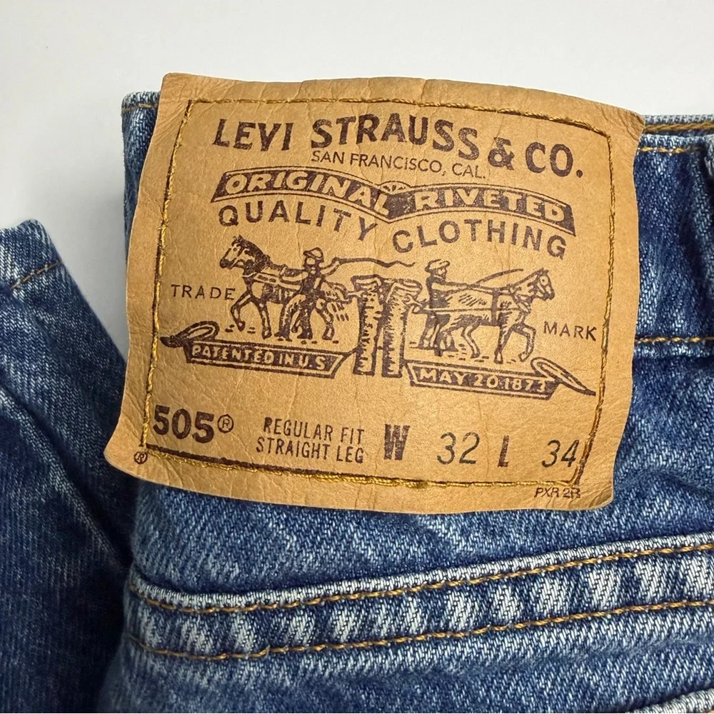 Levis classic straight